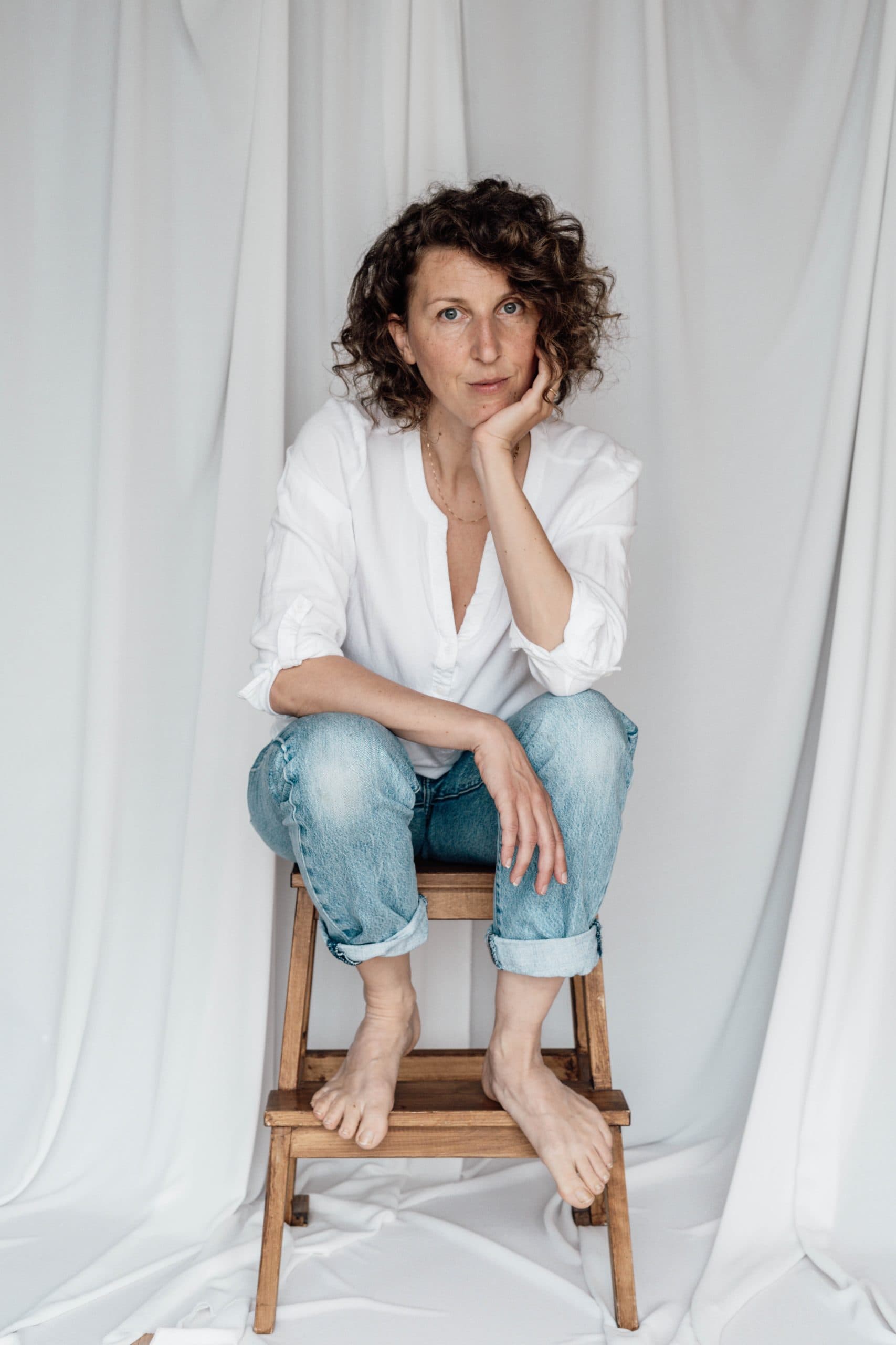 Flora Cabassut-Zsemlye, photographer at lafloret.studio